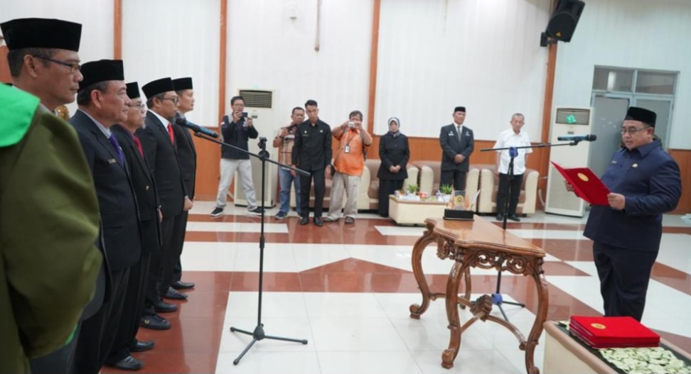 Screenshot_20230515_190511_Chrome Sekda Muara Enim Lantik Pejabat Eselon II dan III Lingkup Pemkab Muara Enim