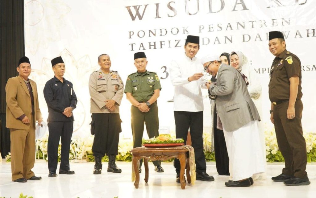 a2-4-1024x642 Plt Bupati Kaffah Hadiri Perayaan Milad ke-IV Pondok Pesantren Tahfidz Dakwa La-Roiba