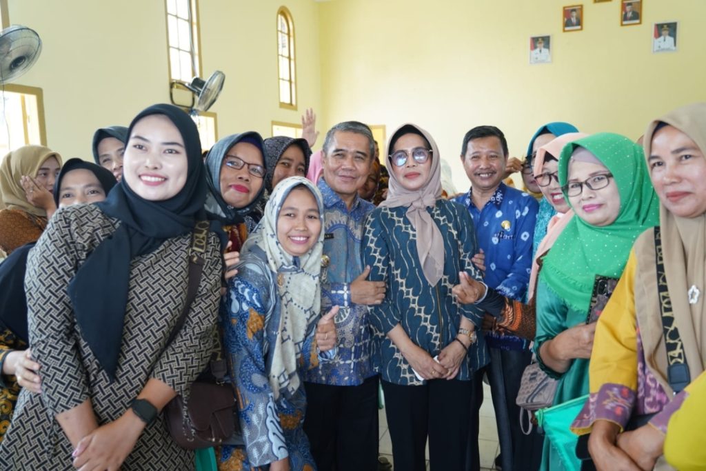 pembahasan-program-dan-evaluasi-kegiatan-pembangunan-keluarga-kependudukan-dan-keluarga-berencana-1024x683 Pembahasan Program dan Evaluasi Kegiatan Pembangunan Keluarga, Kependudukan dan Keluarga Berencana