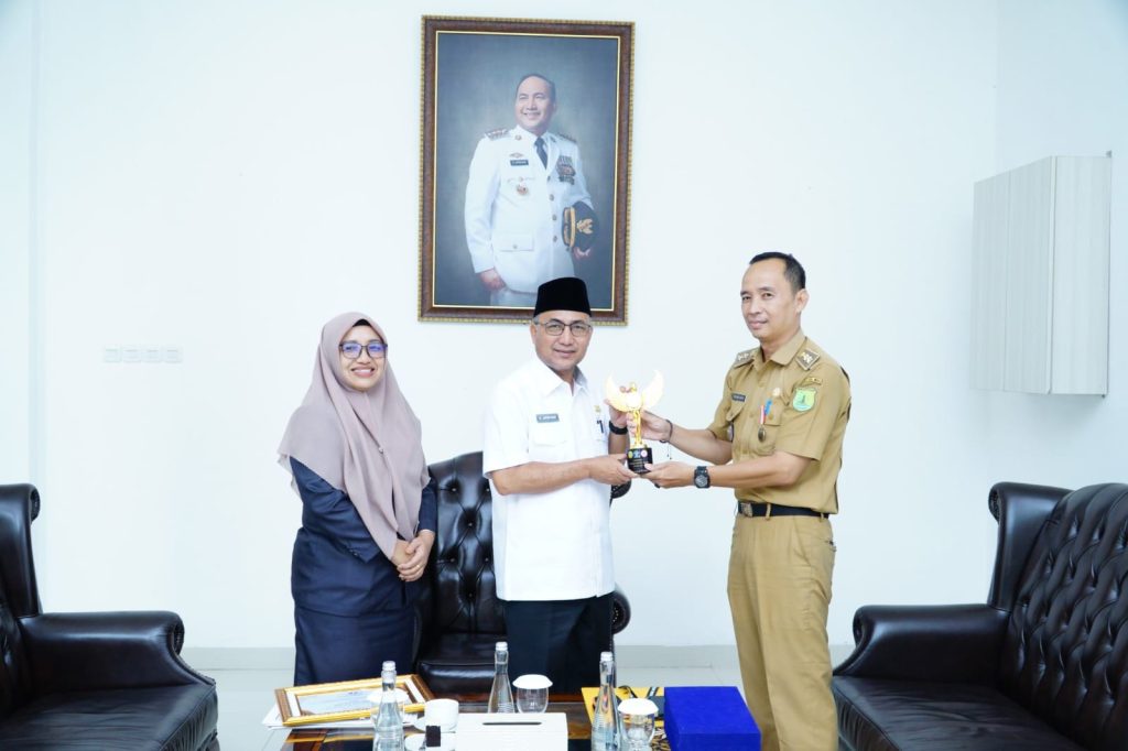A1-1024x682 Lurah Perwakilan Kabupaten Muba Bawa Pulang Penghargaan Paralegal Justice Award 2023