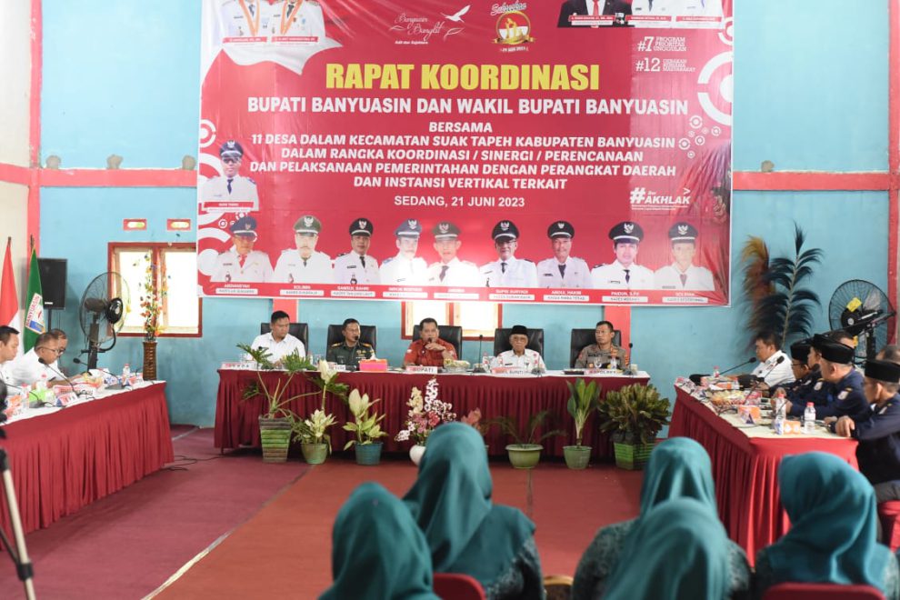 A3-7 Rakor Kecamatan Bupati Askolani Minta Maksimal Layani Masyarakat