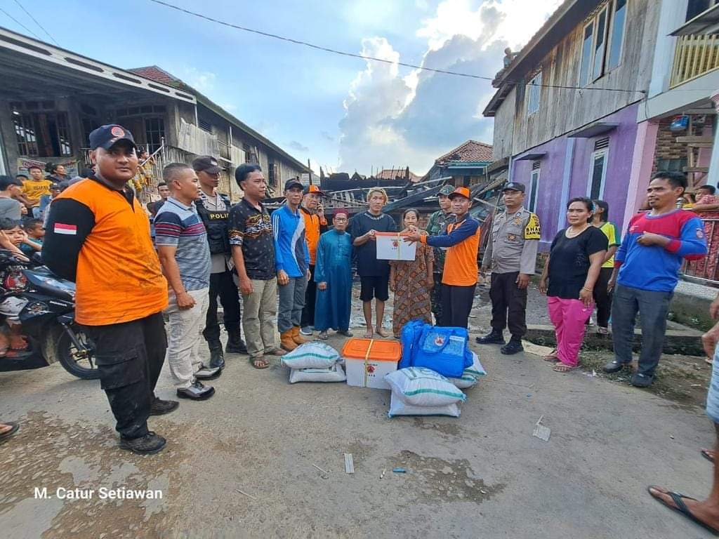 FB_IMG_1686443864951 Pemkab Muba Salurkan Bantuan kepada Korban Kebakaran di Kecamatan Lais