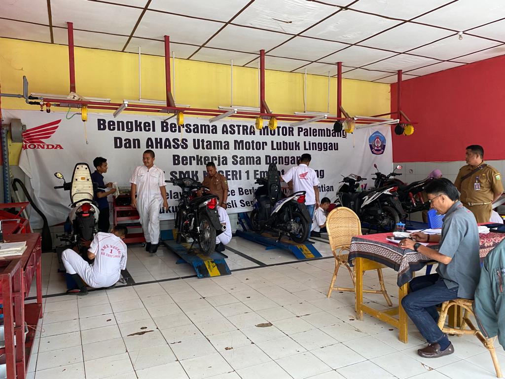 a3-6 SMKN 1 Empat Lawang Buka Kelas Industri