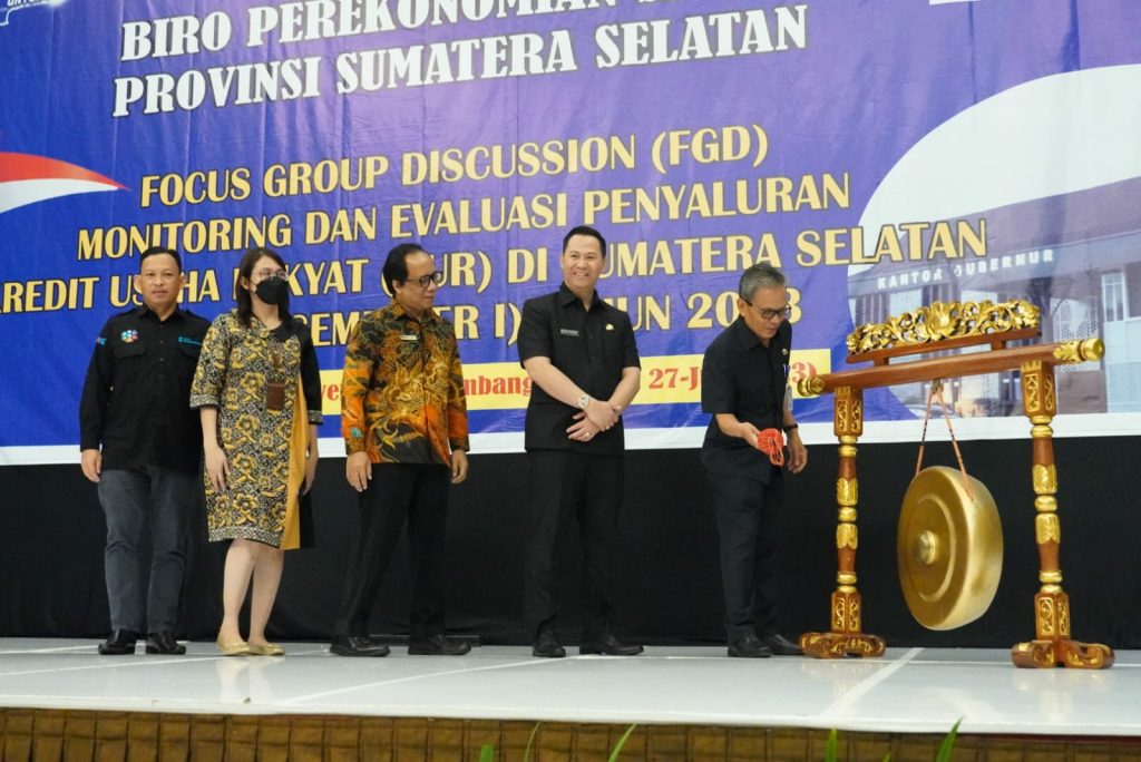 A2-2-1024x684 Sekda Supriono Instruksikan Bidang Ekonomi Pemkot dan Pemkab Evaluasi Kendala Penyaluran KUR