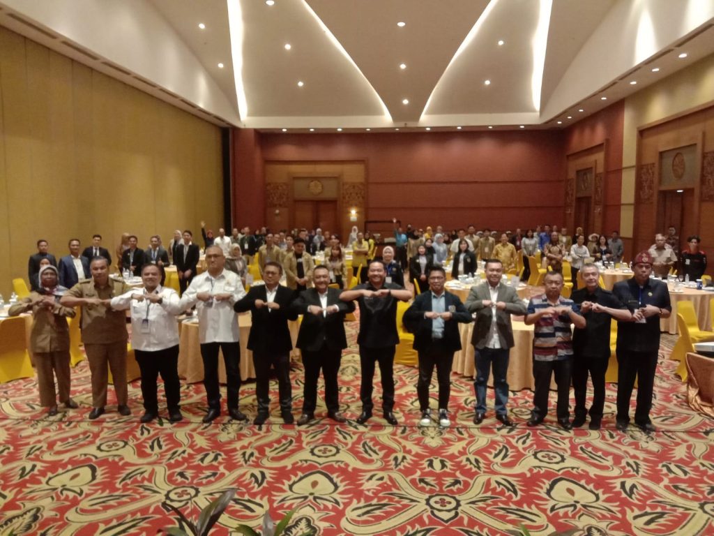 B4-1024x768 PWI Sumsel - PT. Rifan Financindo Berjangka Palembang Gelar Seminar