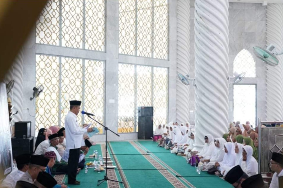 FB_IMG_1690338350967 Bupati H. Ardani : Manfaatkan Fungsi Masjid Sebagai Sarana Ibadah dan Memperbanyak Ilmu