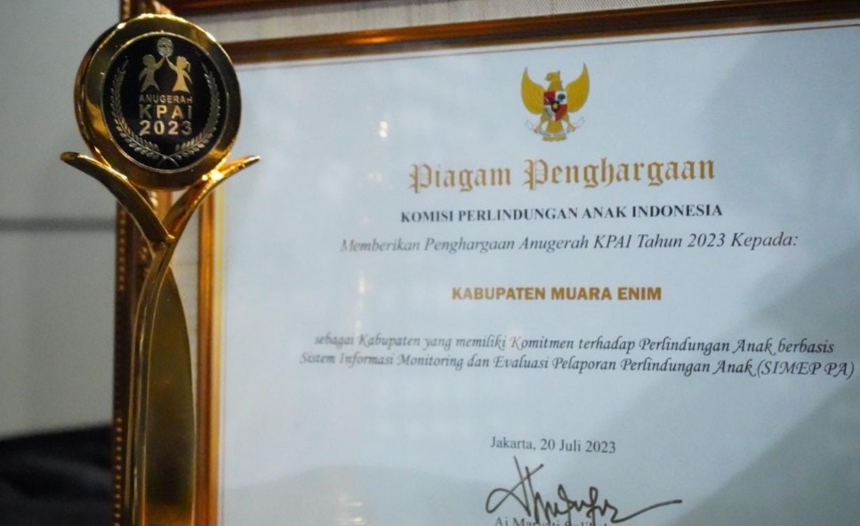 Screenshot_20230721_090655_Chrome Raih Penghargaan Anugerah KPAI 2023, Menteri PPPA RI : Selamat Pemkab. Muara Enim