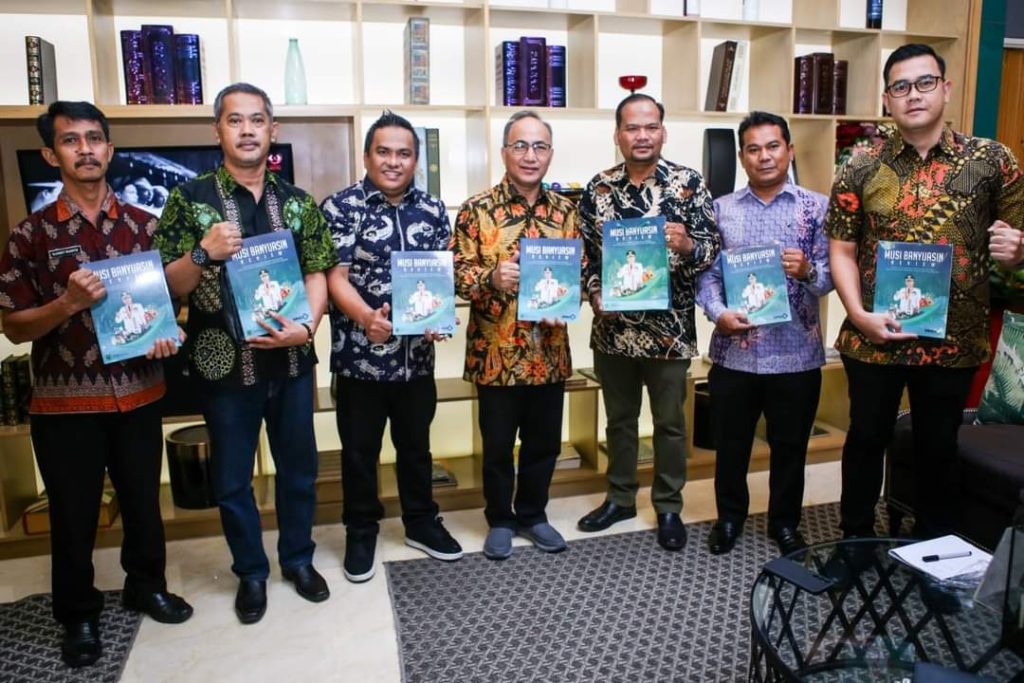 FB_IMG_1691290390848-1024x683 Buku Muba dan E-Book Review Capaian Kinerja Pemkab Musi Banyuasin Telah Terbit