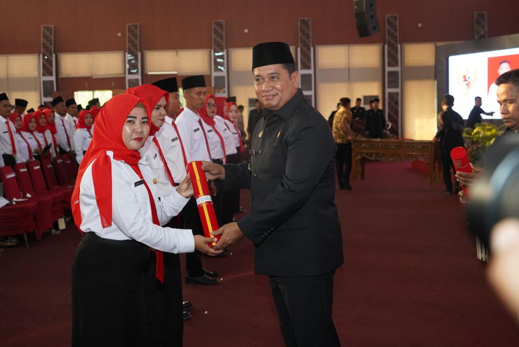 IMG-20230818-WA0043 Bupati Askolani: Nasib Bangsa dan Negara Tergantung Guru