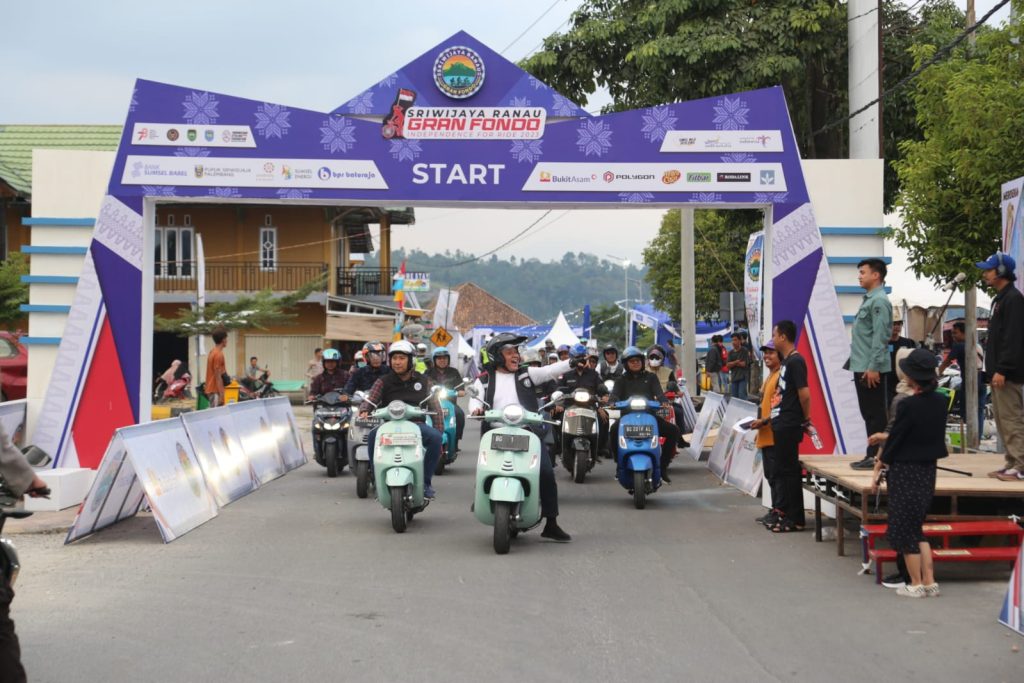 IMG_20230819_105157_025-1024x683 Ranau Gran Fondo 2023, Herman Deru Konvoi  Bersama  Komunitas  Scoot's id 