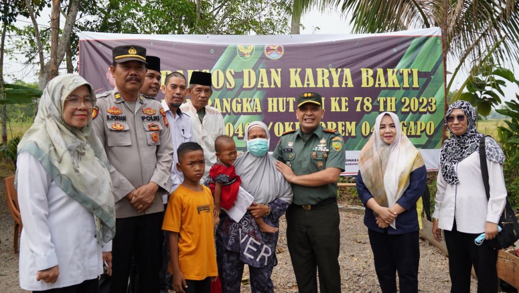 IMG-20230914-WA0074-1024x579 Kodim 0402/OKI Gelar Bakti Sosial - Karya Bakti: Bangun Rumah Layak Huni hingga Bantu Turunkan Stunting