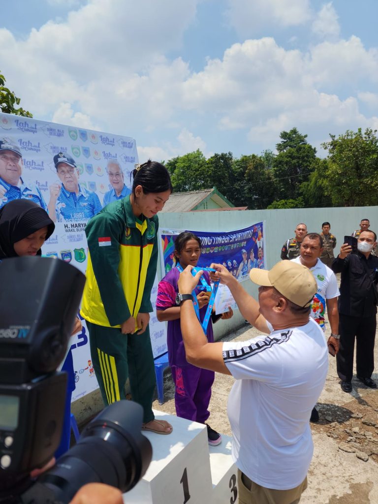 IMG-20230918-WA0123-1-768x1024 Cabor Catur Renang, Biliar dan Hockey Tambah Koleksi Medali Emas untuk Muba