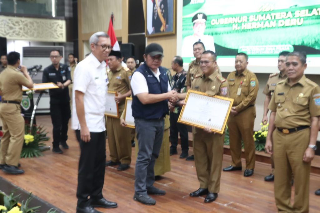 IMG-20230926-WA0097-1024x683-1 Banyuasin Raih Penghargaan Produktivitas Pertanian Tertinggi