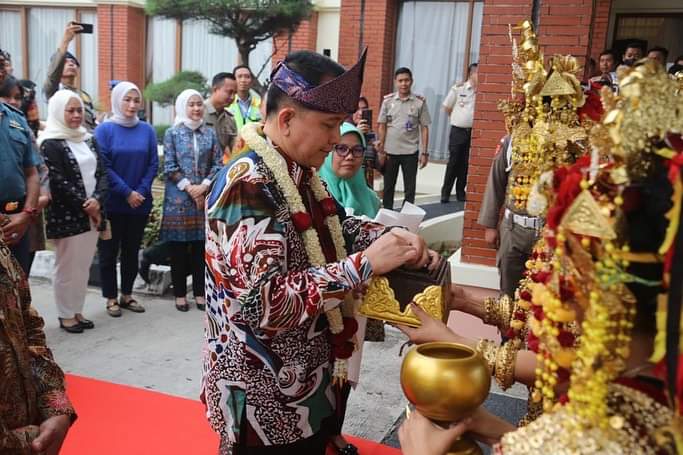 FB_IMG_1696385567272 Tiba di Palembang, Pj Gubernur  Dr. Drs. H.A Fatoni, M.Si Bergerak Cepat Tangani Karhutla