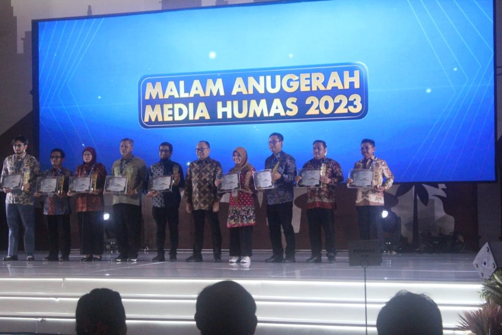 IMG-20231031-WA0013-1024x683 Pemkab Muba Raih Juara Terbaik II AMH 2023 Kategori Siaran Pers