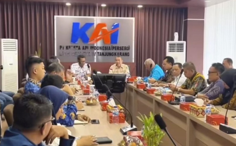 Screenshot_20231018_091412_Chrome Pj Bupati Muara Enim Ahmad Rizali Dorong Percepatan Pembangunan Flyover