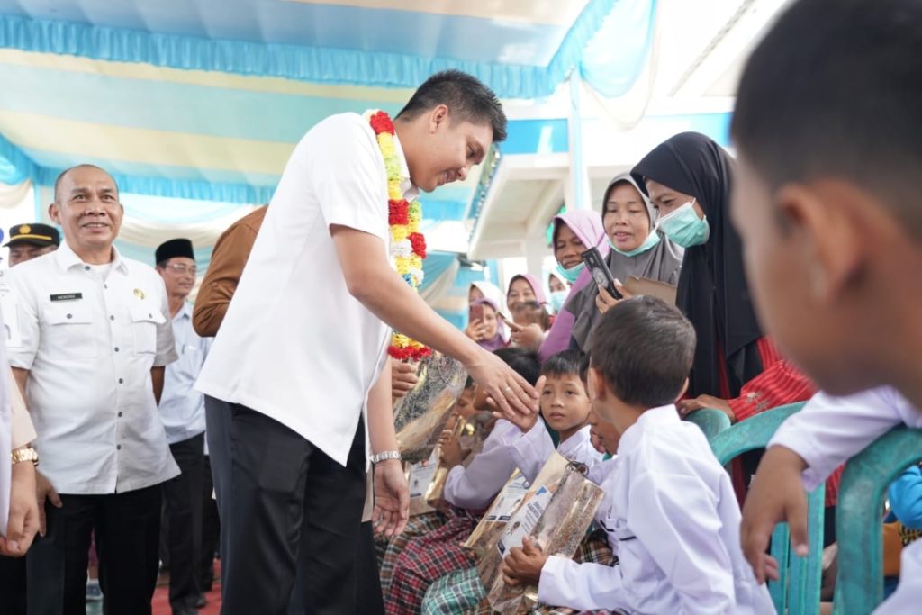 d4-1024x683 Peringatan HKN ke-59, Bupati Panca Wijaya Akbar, SH Memonitoring Sunatan Massal dan Pemeriksaan Kesehatan