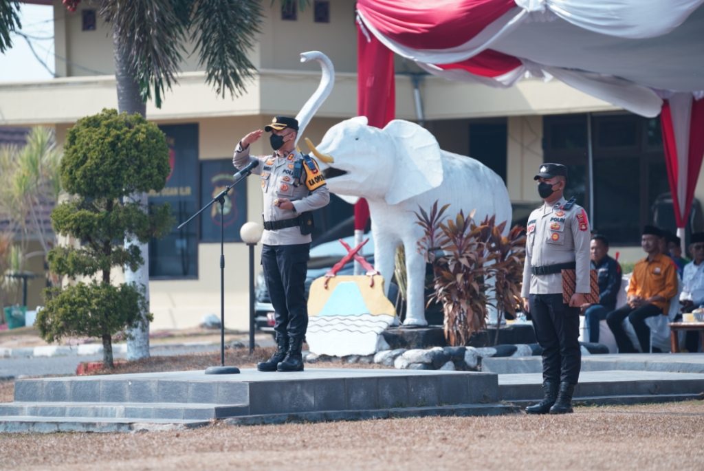 polres-ogan-ilir-apel-gelar-pasukan-serentak-operasi-mantap-brata-musi-2023-2024-1024x685 Polres Ogan Ilir Apel Gelar Pasukan Serentak Operasi Mantap Brata Musi 2023-2024