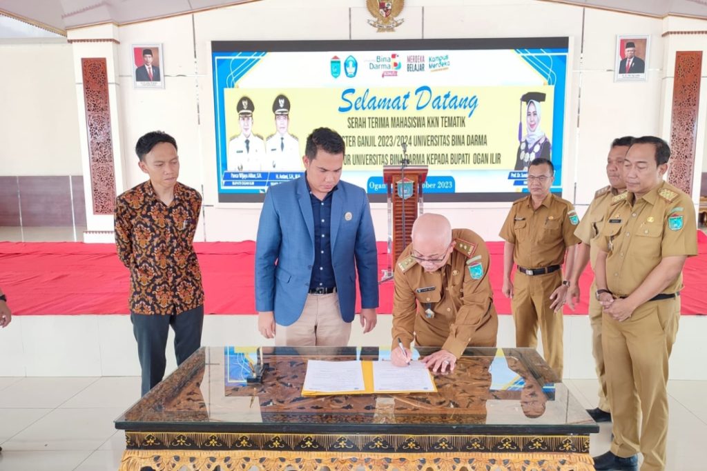 sekda-muhsin-abdullah-menyambut-mahasiswa-kuliah-kerja-nyata-tematik-universitas-bina-darma-1024x683 Sekda Muhsin Abdullah Sambut Mahasiswa Kuliah Kerja Nyata Tematik Universitas Bina Darma