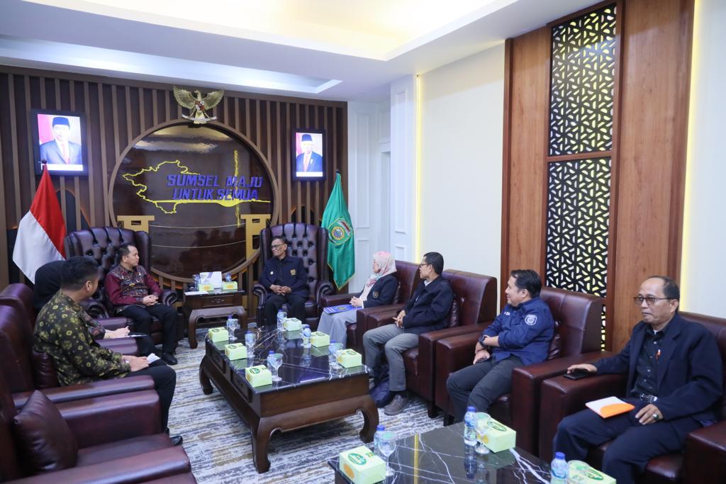 IMG-20231116-WA00911 Pj Gubernur Agus Fatoni Dukung dan Siap Sukseskan Konferprov PWI Sumsel