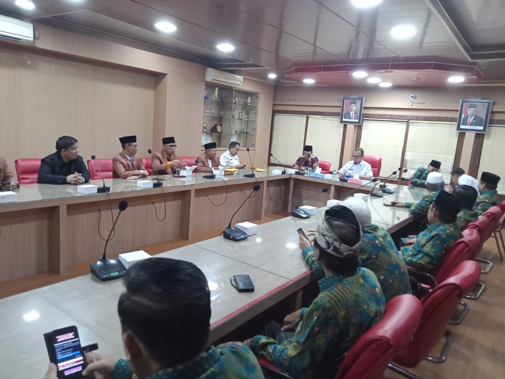 IMG-20231122-WA0063-1-1024x768-1 Pj. Bupati Banyuasin Hani S Rustam: FKUB Harus Jadi Fasilitator dan Mediator