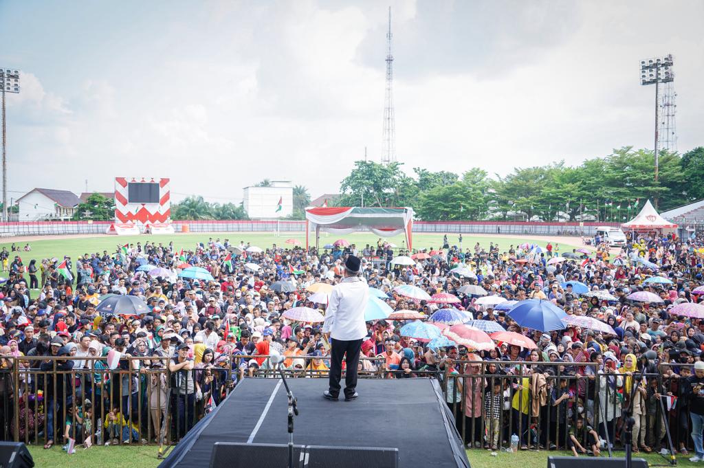 IMG-20231124-WA0071 Lelang Gitar Rhoma untuk Palestina, Tauke Karet dan Minyak Rebutan