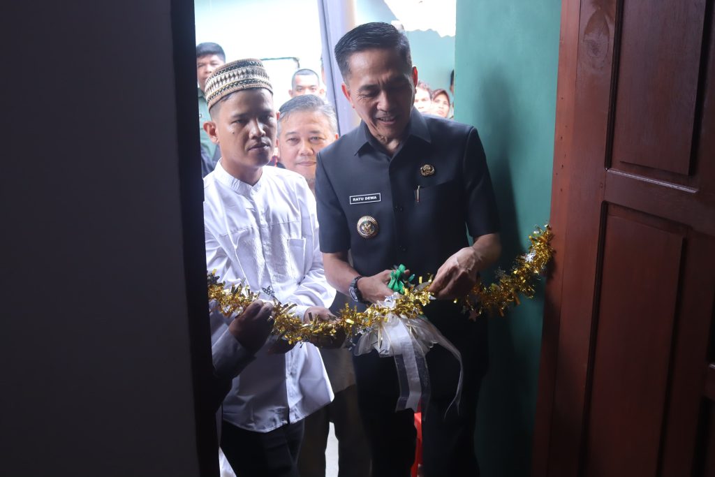 IMG_20231113_WA_0064_36347679f3-1024x683 Diresmikan Ratu Dewa, Deny Sumringah