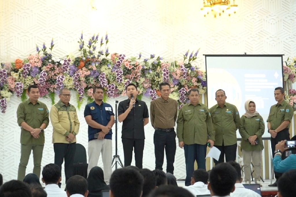 bupati-ogan-ilir-monitoring-seleksi-kompetensi-pegawai-pemerintah-dengan-perjanjian-kerja-pppk-tahun-2023-1024x683 Bupati Panca Wijaya Akbar, SH Lakukan Monitoring Seleksi PPPK Tahun 2023