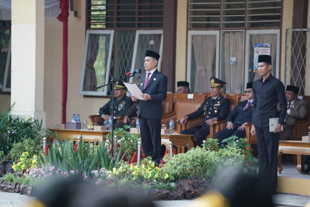 upacara-peringatan-hari-pahlawan-ke-78-tahun-2023-pemerintah-kabupaten-ogan-ilir-1024x685 Upacara Peringatan Hari Pahlawan ke-78 di Ogan Ilir Berlangsung Khidmat