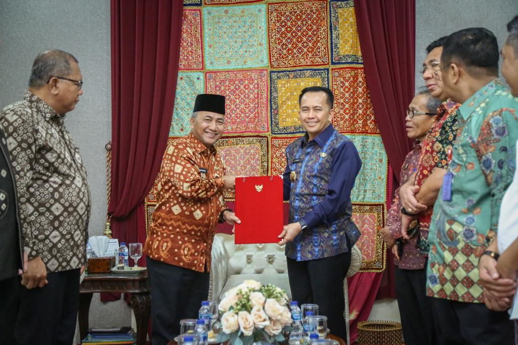 IMG-20231214-WA0041 Resmi, Muba Terima SK Tuan Rumah Porprov dan Peparprov Tahun 2025