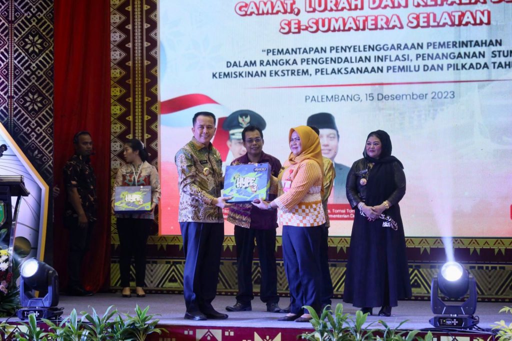 IMG-20231216-WA0025-1024x682 Pj Gubernur Agus Fatoni Ingatkan Para Camat, Lurah dan Kades se-Sumsel