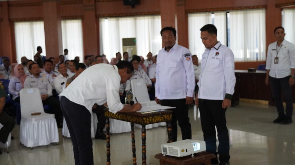 IMG-20231227-WA0079-1024x574 Serentak, ASN OKI Deklarasi Netralitas Pemilu 2024