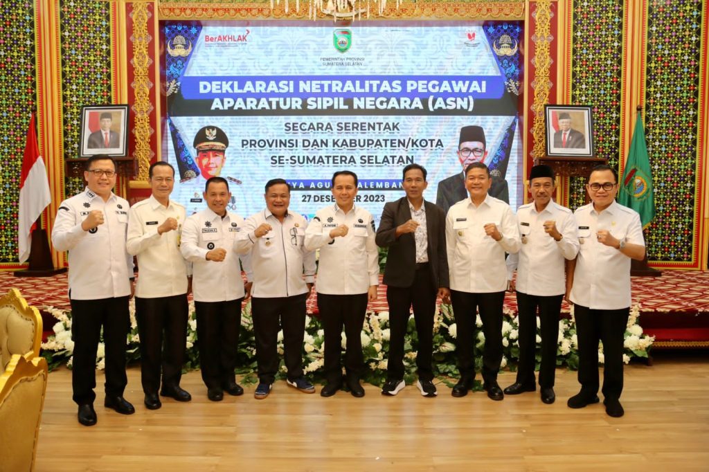 IMG-20231228-WA0013-1024x682 Pj Gubernur Agus Fatoni Pimpin Deklarasi Secara Serentak Netralitas ASN Provinsi dan Kabupaten/Kota se-Sumsel