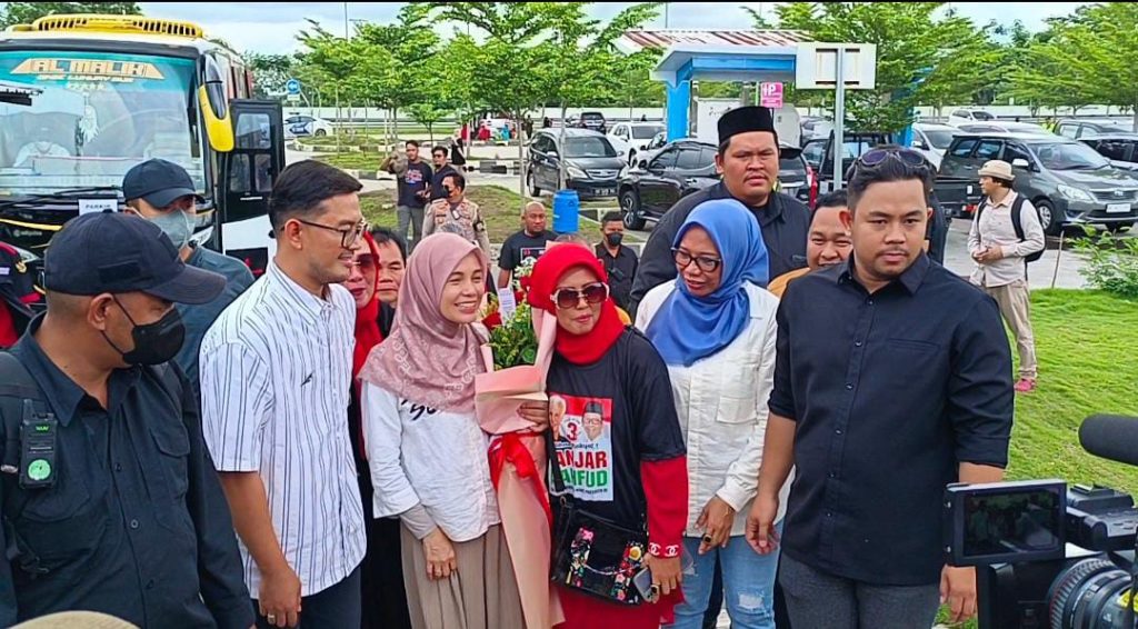 IMG-20240111-WA0057-1024x566 Kelangkaan Pupuk Subsidi di OKI Sumsel Jadi Perhatian Siti Atiqoh