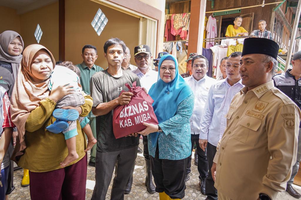 IMG-20240117-WA0045 Pj Bupati Apriyadi Warning Perusahaan, Prioritas Salur CSR di Lokasi Banjir