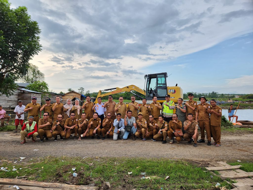 IMG-20240129-WA0055-1024x768-1 Miliki Excavator Amphibi, Meminimalisir Musibah Banjir