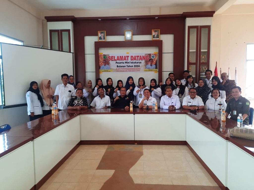 IMG-20240207-WA01311-1024x768 Kadinkes Muba Pimpin Apel Pagi di Puskesmas Bandar Agung Lalan