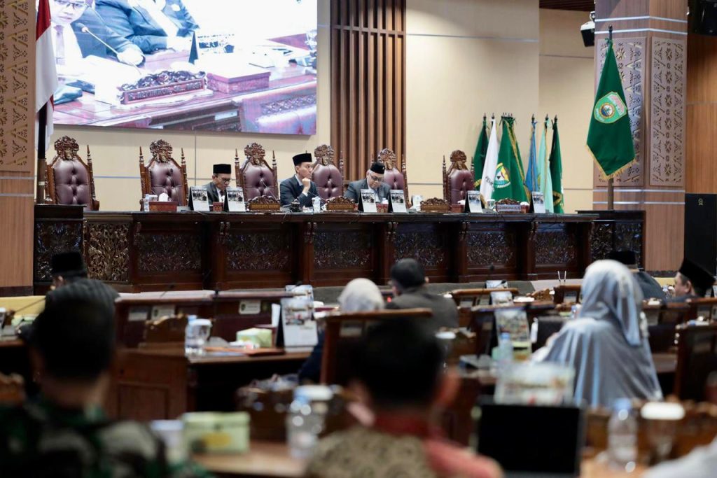 IMG-20240220-WA0136-1024x683 Sekda SA Supriono Hadiri Rapat Paripurna Penyampaian Hasil Reses Tahap 1 Anggota dan Pimpinan DPRD Sumsel