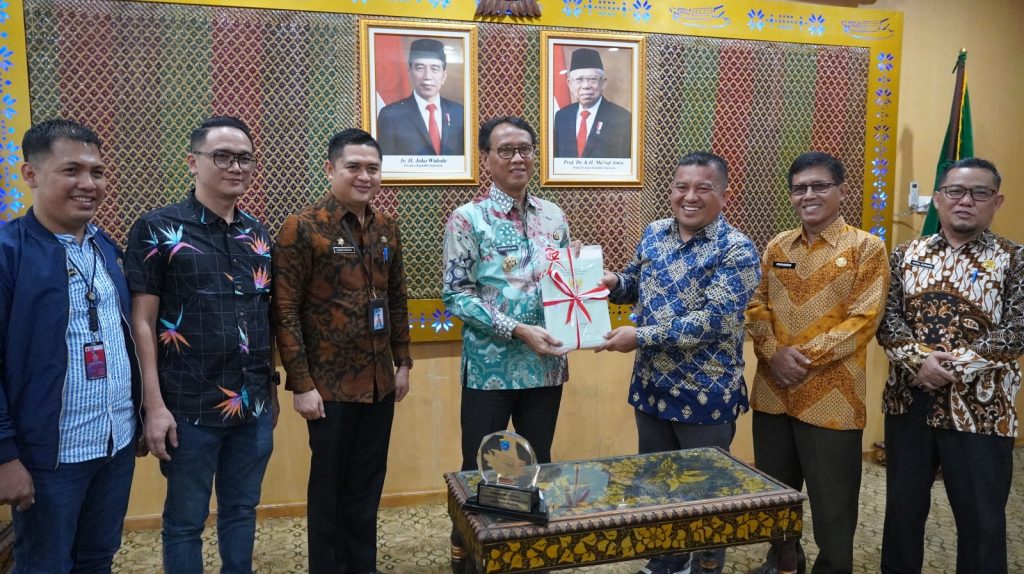 a2-1024x574 Pemkab OKI Terima 16 Sertifikat Aset Daerah