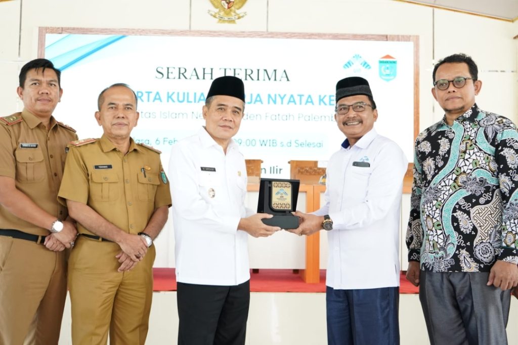 serah-terima-mahasiswa-kkn-angkatan-ke-81-tahun-2024-1024x683 Wabup H. Ardani, SH, MH Sambut Baik Mahasiswa KKN UIN Rade Fatah Palembang