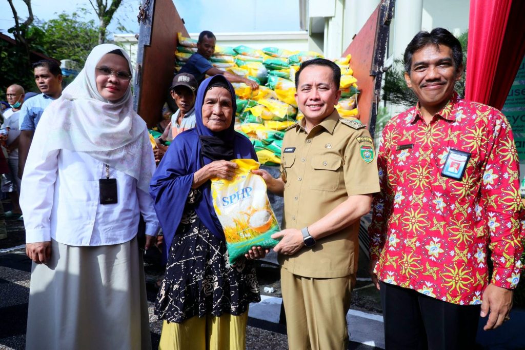 B4-1-1024x682 Pj Gubernur Agus Fatoni Buka Operasi Pasar Perwakilan BPKP Sumsel