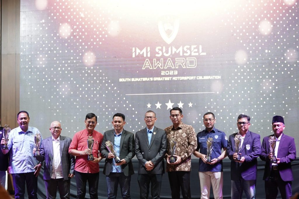 IMG-20240309-WA0086-1024x682 IMI Awards, Pj Bupati Apriyadi Dinobatkan Jadi Tokoh Otomotif Sumsel
