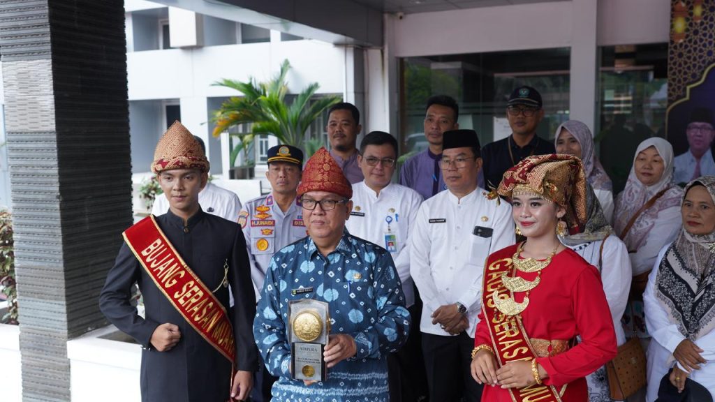 IMG-20240316-WA0025-1024x576 Pj Bupati Rizali Arak Piala Adipura Keliling Kota Muara Enim