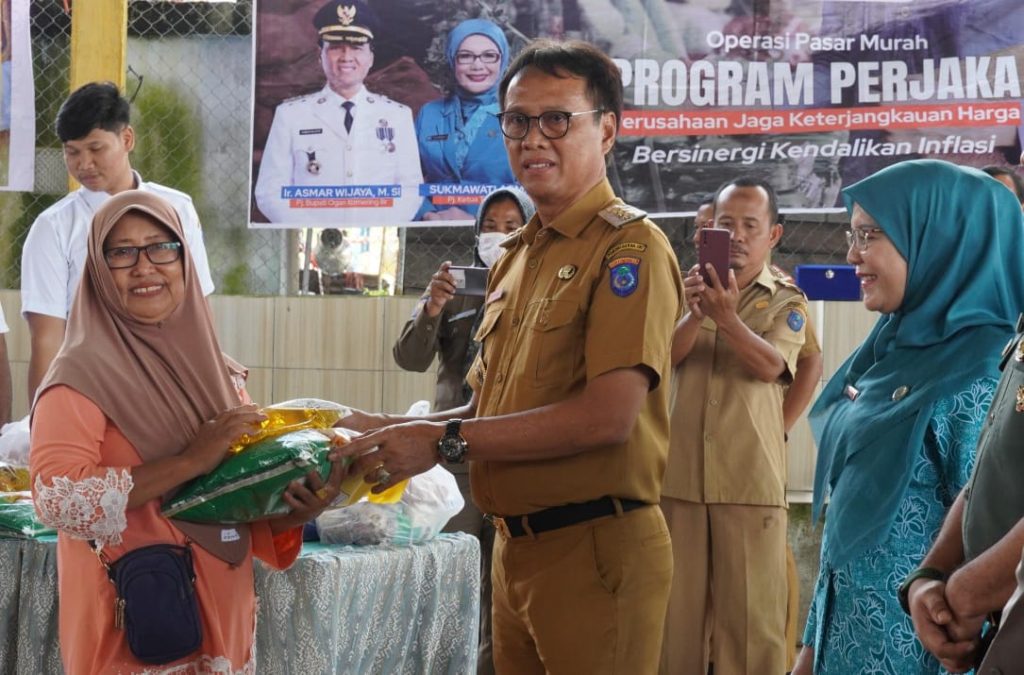 IMG-20240318-WA0060-1024x675 Pemkab OKI Apresiasi Perusahaan Mitra, Bantu Tekan Angka Inflasi Melalui Pasar Murah