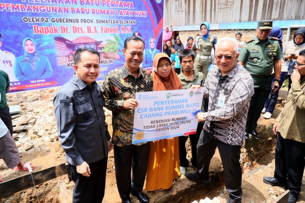 IMG-20240325-WA0087-1024x682 Pj Gubernur Sumsel Agus Fatoni Letakkan Batu Pertama Pembangunan Bedah Rumah di Prabumulih