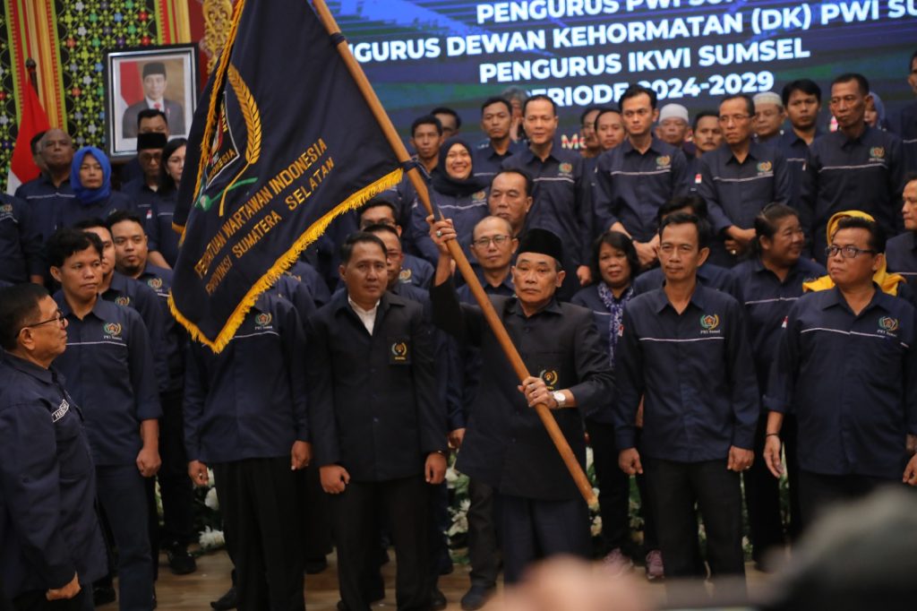 IMG-20240325-WA0324-1-1024x682 Pengurus PWI Sumsel Masa Bhakti 2024-2029 Resmi Dilantik