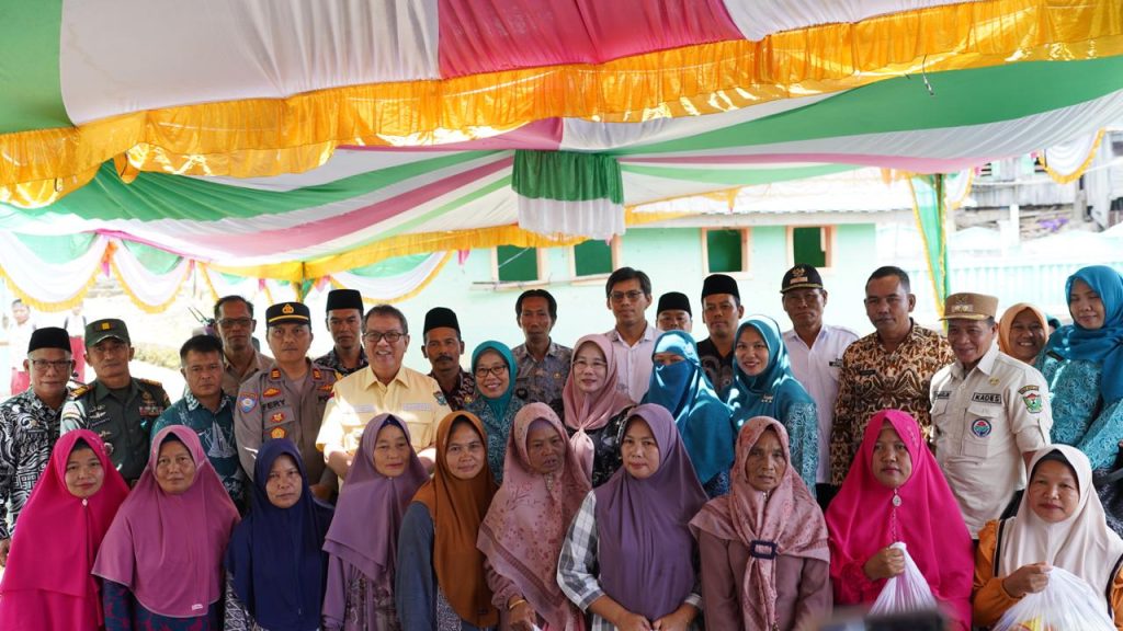 b6-1024x576 Tekan Laju Inflasi, Pj Bupati Buka Pasar Murah di Kecamatan SDU dan SDT