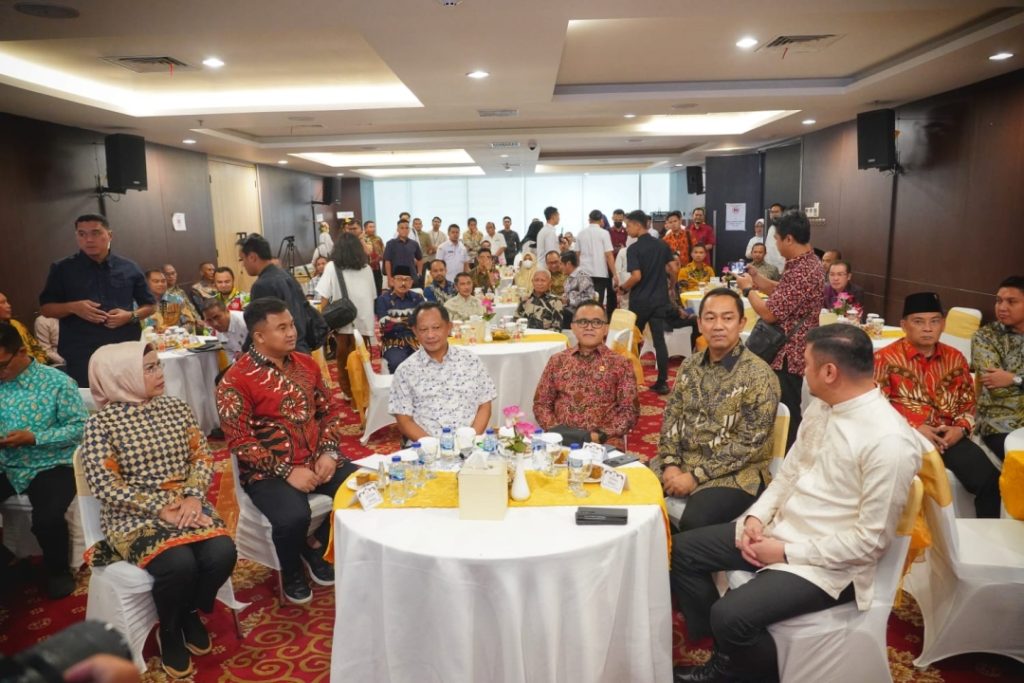 jalin-silahturahmi-bupati-panca-hadiri-buka-bersama-anggota-asosiasi-pemerintah-kabupaten-seluruh-indonesia-1024x683 Jalin Silahturahmi, Bupati Panca Hadiri Buka Bersama Anggota Asosiasi Pemerintah Kabupaten Seluruh Indonesia