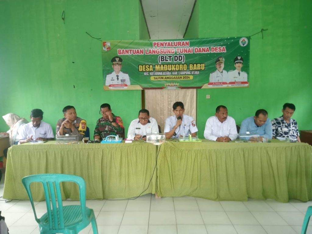 2-1024x768 Pemdes Madukoro Baru Bagikan BLT-DD Ekstrim