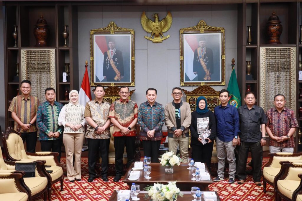 IMG-20240505-WA0082-1024x682 Pj Gubernur Agus Fatoni Ajak AMSI Perangi Penyebaran Hoaks Demi Jaga Citra Baik Nama Sumsel